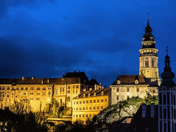 Europe; Czech Republic; Chesky Krumlov. View of Chesky Krumlov and castle at night