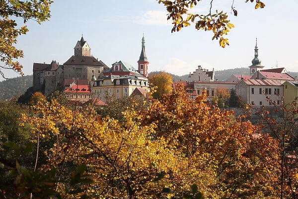 Europe, Czech Republic, West Bohemia, city of Loket. The view of Loket Castle