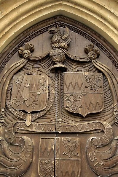 Europe, England, Bath, Bath Abbey. Massive wooden front doors. THIS IMAGE RESTRICTED
