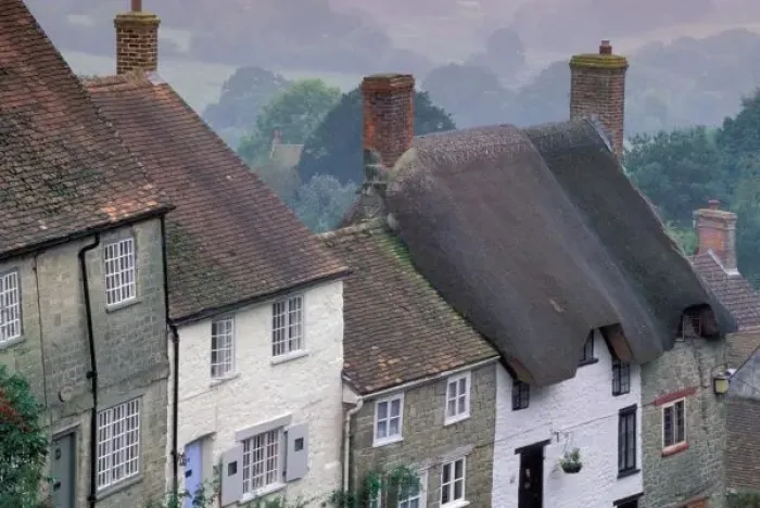 Framed Print : Europe, England, Dorset, Gold Hill, Shaftesbury. Town architecture