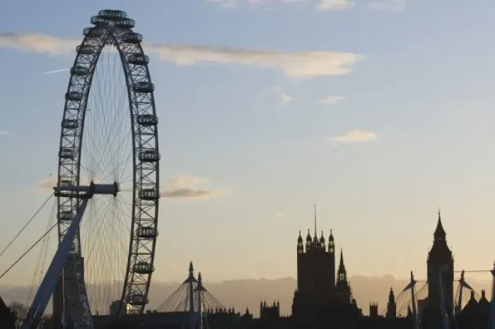 Framed Print : Europe, ENGLAND, London: Houses of Parliament and London Eye / Sunset Silhouette Framed Print : Europe, ENGLAND, London: Houses of Parliament and London Eye / Sunset Silhouette