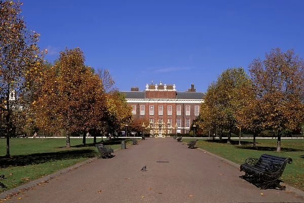 Europe, England, London. Kensington Palace in autumn