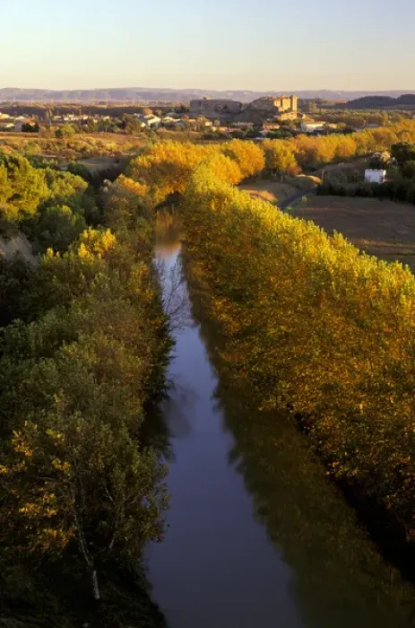 Framed Print : Europe, France, Argens-Minervois, Aude. Canal du Midi Framed Print : Europe, France, Argens-Minervois, Aude. Canal du Midi