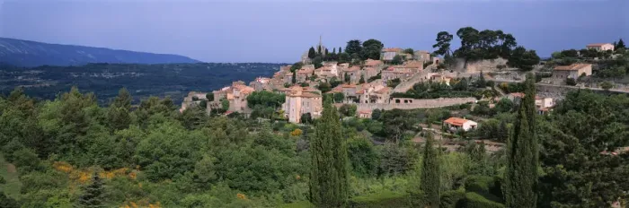 Framed Print : Europe, France, Bonnieux. The medieval village of Bonnieux in the Provence region Framed Print : Europe, France, Bonnieux. The medieval village of Bonnieux in the Provence region