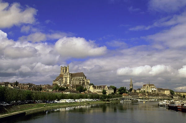 Europe, France, Burgundy, Yonne, Auxerre. View of Cathedral and Yonne River barges