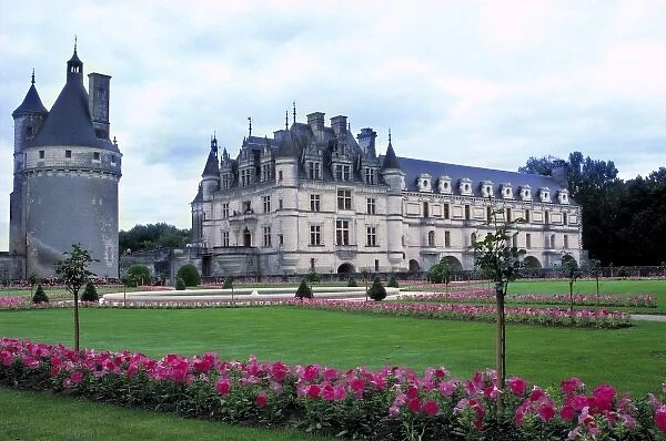 Europe, France, Chenonceau. Stately Chateau de Chenonceau, a World Heritage Site
