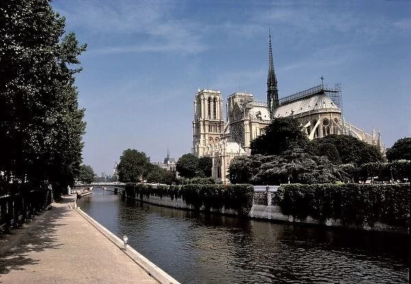 Europe, France, Paris. The Seine River, part of a World Heritage Site, flows near
