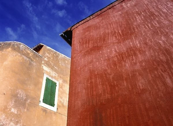 Europe, France, Roussillon. Colorful walls are particular to Rousillon in Provence, France