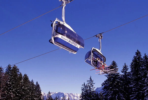 Europe, Germany, Bavaria, Garmisch-Partenkirchen. Ski lift
