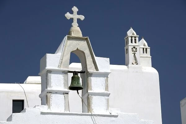 Europe, Greece, Mykonos. Typical whitewashed church