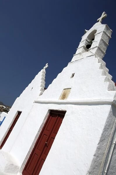 Europe, Greece, Mykonos. Typical whitewashed church