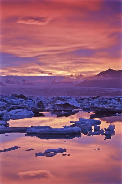 Europe, Iceland, Jokulsarlon Glacier Lagoon