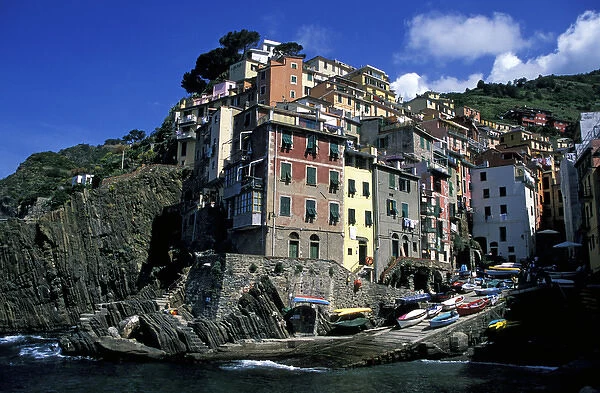 Europe, Italy, Cinque Terre, Riomaggiore. Colorful buildings