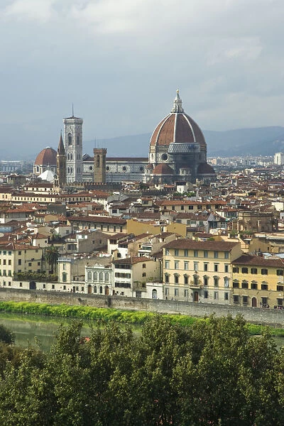 Europe, Italy, Florence. Overview of the city and the River Arno as seen from Michelangelo Plaza