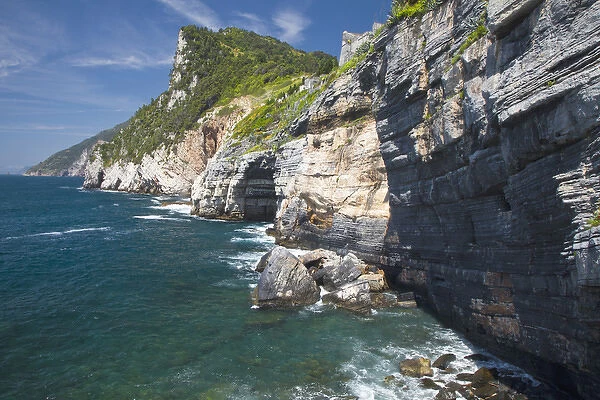 Europe, Italy, Liguria region, Cinque Terre. The coastline of the Cinque Terre as