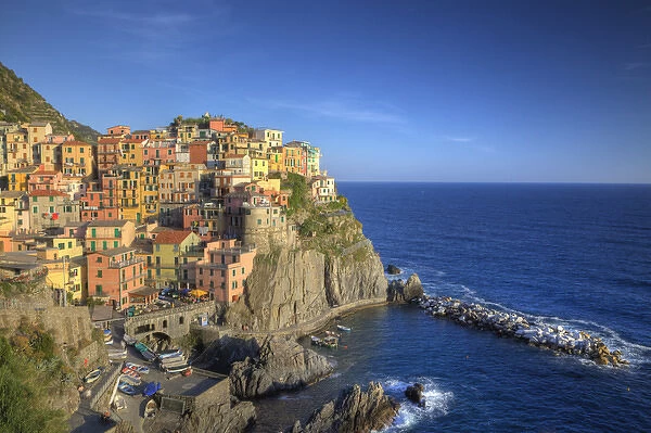 Europe, Italy, Liguria region, Cinque Terre. The hillside town of Manarola