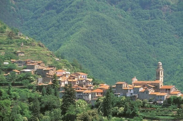 Europe, Italy, Liguria, Riviera di Ponente, Molini di Triora. Hill town view