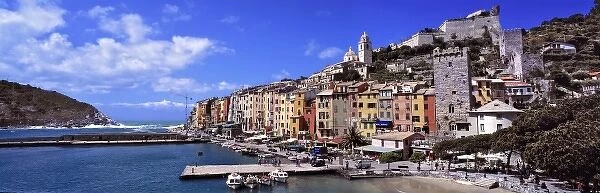 Europe, Italy, Portovenere. The brightly-painted buildings of Portovenere, a World Heritage Site