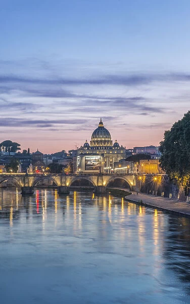 Europe, Italy, Rome, Tiber River Sunset