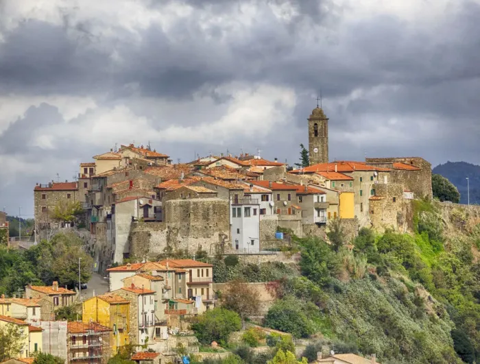 Framed Print : Europe; Italy; Tuscany; Montegiovi; The medieval hilltown of Montegiovi in Val d Orcia