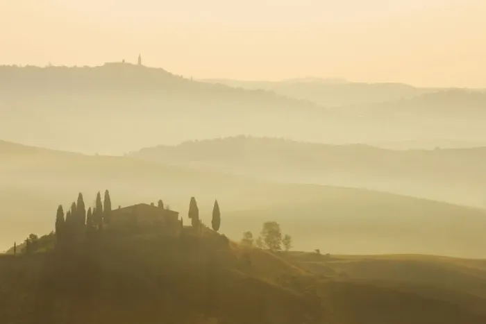 Framed Print : Europe, Italy, Tuscany, Tuscan Villa in Spring with Foggy Morning