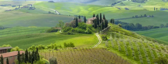 Framed Print : Europe, Italy, Val d Orcia. Il Belvedere farmhouse panoramic Framed Print : Europe, Italy, Val d Orcia. Il Belvedere farmhouse panoramic