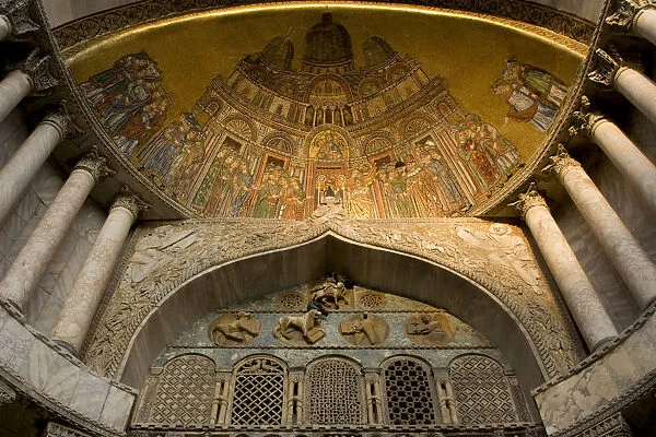 Europe, Italy, Venice. Facade Mosaic- Basilica di San Marco. Credit as: Wendy Kaveney