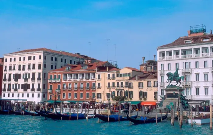 Framed Print : Europe, Italy, Verona. Waterfront