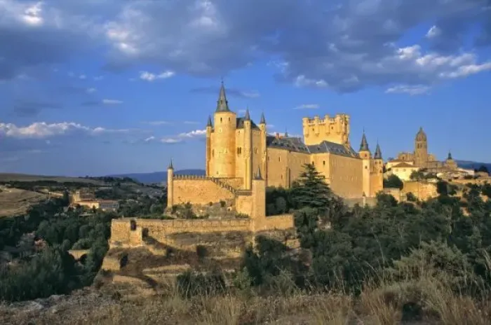 Framed Print : Europe, Spain, Segovia. The Alcazar, a World Heritage Site, towers over the city of Segovia Framed Print : Europe, Spain, Segovia. The Alcazar, a World Heritage Site, towers over the city of Segovia