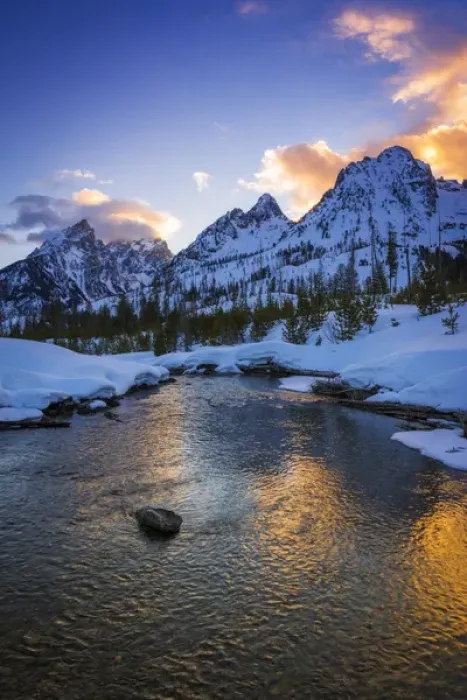 Framed Print : Evening light over the Tetons from Cottonwood Creek in winter, Grand Teton National Park Framed Print : Evening light over the Tetons from Cottonwood Creek in winter, Grand Teton National Park