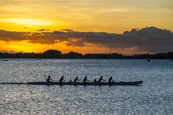 Evening rowing in the bay of Apia, Upolo, Samoa, South Pacific