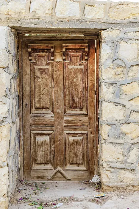 Framed Print : Faiyum, Egypt. Wooden door in a wall Framed Print : Faiyum, Egypt. Wooden door in a wall