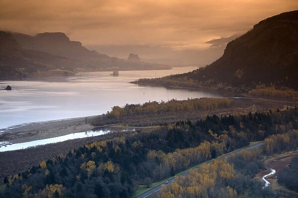 A fall day on the Columbia River Gorge in the Pacific Northwest east of Portland