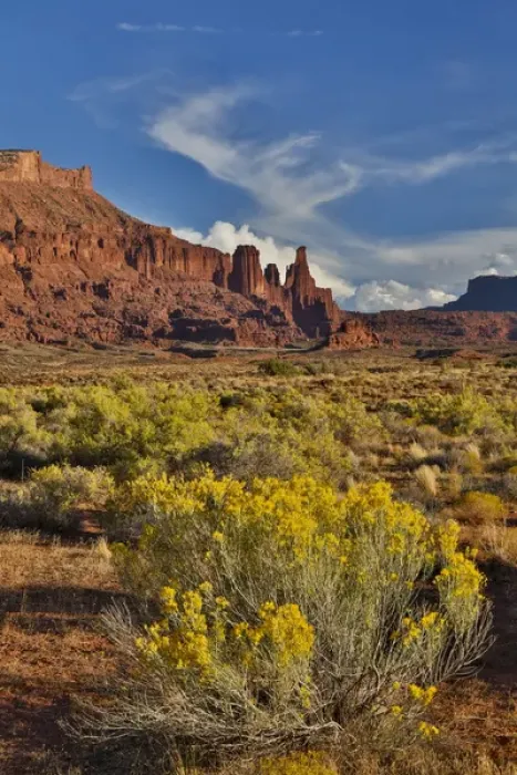 Framed Print : Fisher Towers, Utah in evening light