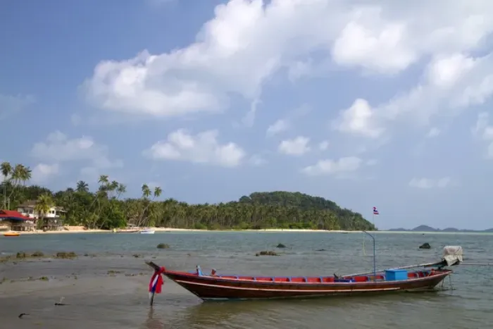 Framed Print : Fishing boat in the Gulf of Thailand on the island of Ko Samui, Thailand