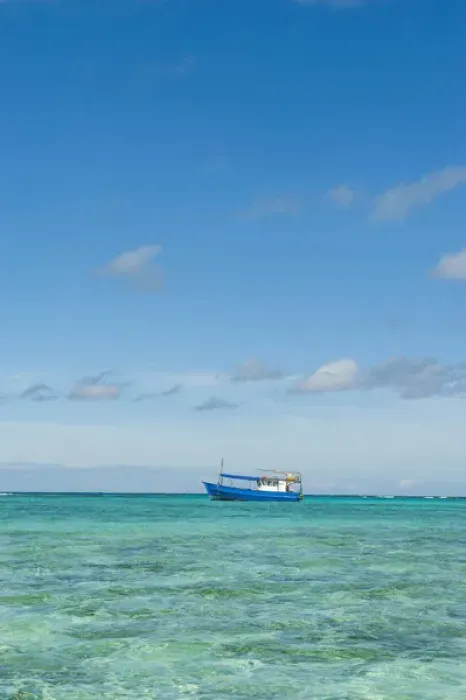Framed Print : Fishing boat in the turquoise waters of the blue lagoon, Yasawas, Fiji, South Pacific