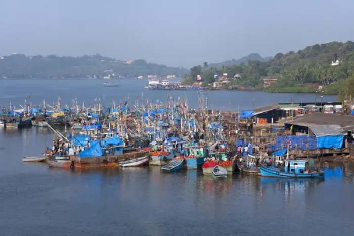 Framed Print : Fishing boats in the Indian Ocean, Goa, India Framed Print : Fishing boats in the Indian Ocean, Goa, India