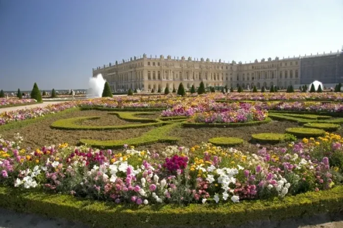 Framed Print : Formal gardens of The Palace of Versailles at Versailles in the department of Yvelines, France Framed Print : Formal gardens of The Palace of Versailles at Versailles in the department of Yvelines, France