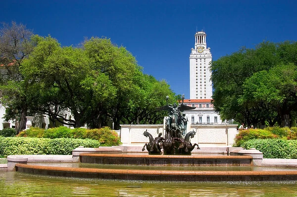 A fountain on the campus of University of Texas in Austin