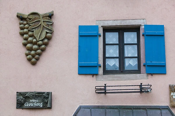 FRANCE-Alsace (Haut Rhin)-Eguisheim: Winetasting Town House Details