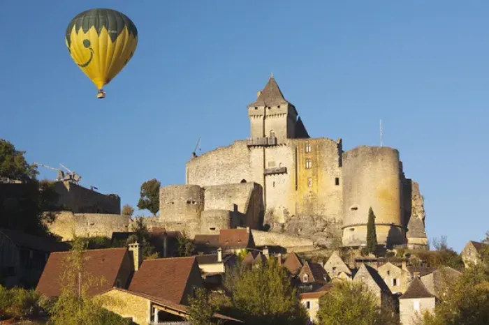 Framed Print : France, Aquitaine Region, Dordogne Department, Castelnaud-la-Chapelle, Chateau de Castelnaud Framed Print : France, Aquitaine Region, Dordogne Department, Castelnaud-la-Chapelle, Chateau de Castelnaud