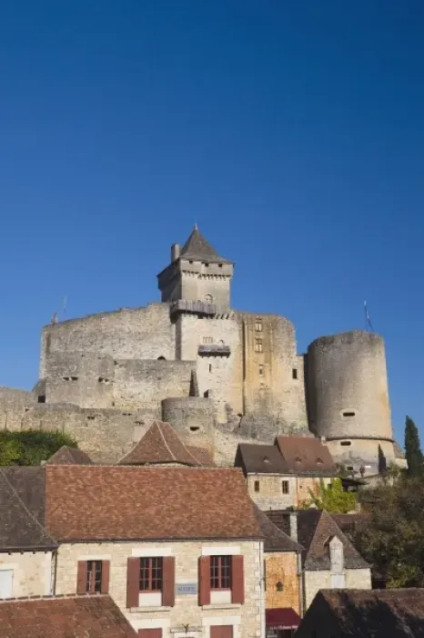 Framed Print : France, Aquitaine Region, Dordogne Department, Castelnaud-la-Chapelle, Chateau de Castelnaud Framed Print : France, Aquitaine Region, Dordogne Department, Castelnaud-la-Chapelle, Chateau de Castelnaud