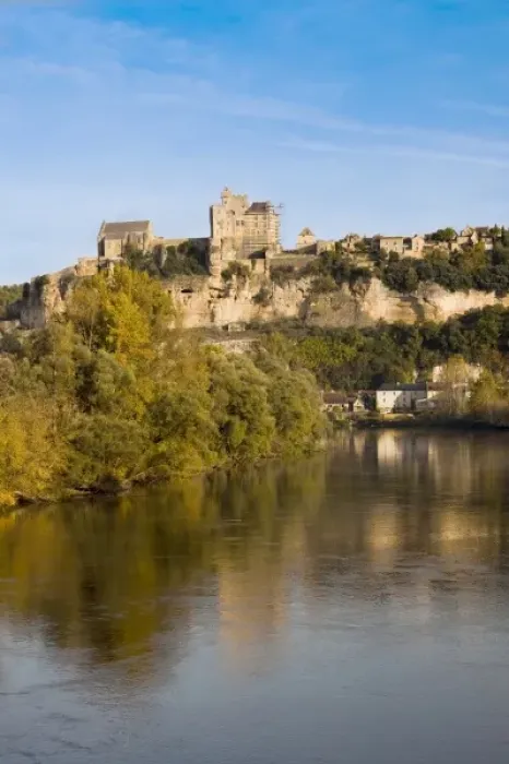 Framed Print : France, Aquitaine Region, Dordogne Department, Beynac-et-Cazenac, town on the Dordogne River Framed Print : France, Aquitaine Region, Dordogne Department, Beynac-et-Cazenac, town on the Dordogne River