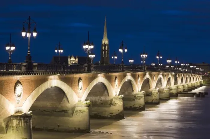 Framed Print : France, Aquitaine Region, Gironde Department, Bordeaux, Pont de Pierre bridge, Eglise St-Michel Framed Print : France, Aquitaine Region, Gironde Department, Bordeaux, Pont de Pierre bridge, Eglise St-Michel
