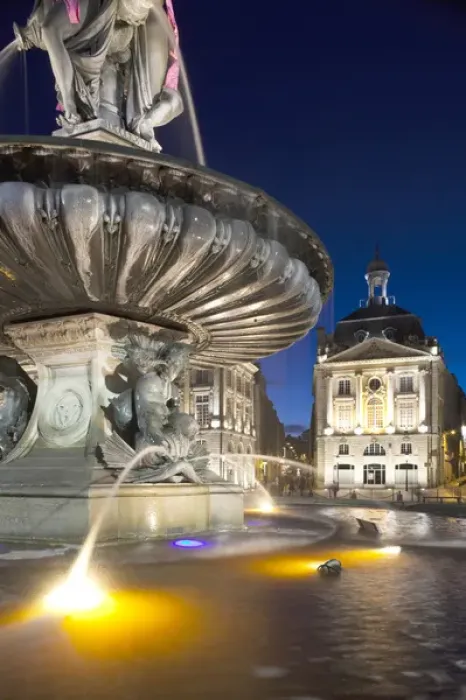 Framed Print : France, Aquitaine Region, Gironde Department, Bordeaux, Place de la Bourse buildings Framed Print : France, Aquitaine Region, Gironde Department, Bordeaux, Place de la Bourse buildings