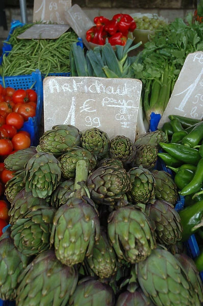 03. France, Arles, Provence, vegetables at outdoor market
