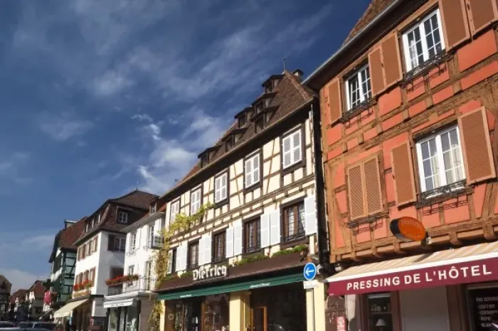 Framed Print : France, Bas-Rhin, Alsace Region, Alsatian Wine Route, Obernai, Place du Marche Framed Print : France, Bas-Rhin, Alsace Region, Alsatian Wine Route, Obernai, Place du Marche