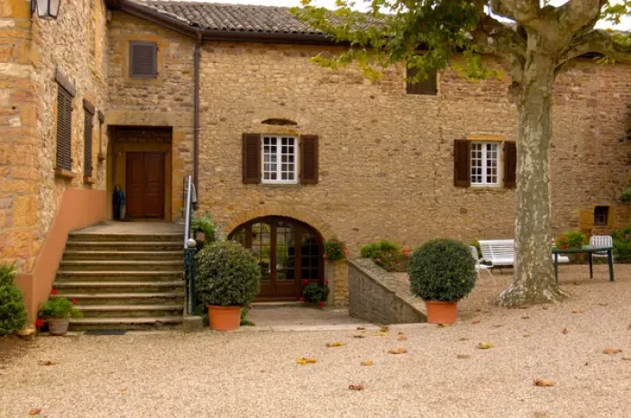 Framed Print : 03. France, Burgundy, Denice, Chateau de Cercy, courtyard (Editorial Usage Only)
