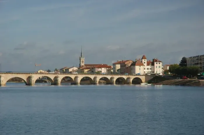 Framed Print : France, Burgundy, Macon, waterfront of Saone River Framed Print : France, Burgundy, Macon, waterfront of Saone River