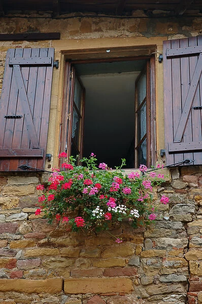 03. France, Burgundy, Oingt, window of limestone house